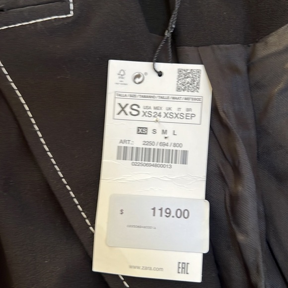 New! Zara XS blazer with contrast stitching. - Picture 7 of 13